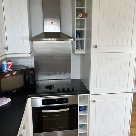 Double Bed Room Theobald Street 博勒姆伍德 外观 照片