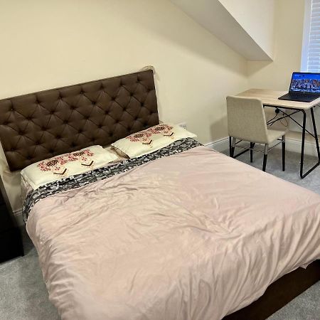 Double Bed Room Theobald Street 博勒姆伍德 外观 照片