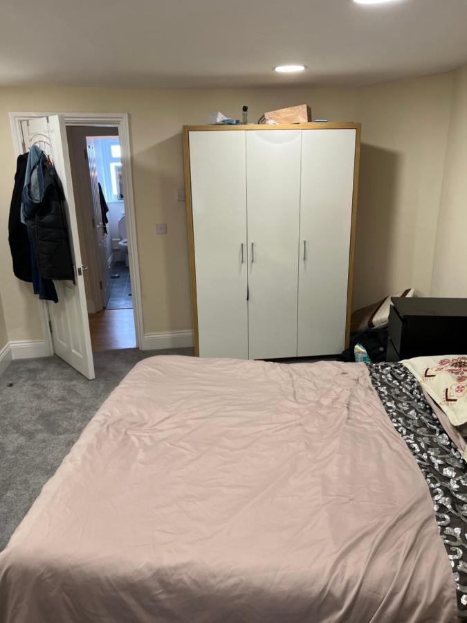 Double Bed Room Theobald Street 博勒姆伍德 外观 照片
